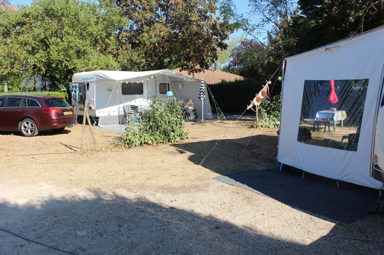 Camping Forcalquier Les Routes De Provence Ξενοδοχείο Εξωτερικό φωτογραφία